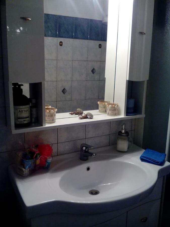Small&cosy appartment- Piccolina Loutráki Esterno foto